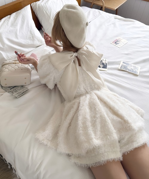 ROYAL PARTY（ロイヤルパーティー）の「カールボアペプラムトップス（シャツ/ブラウス・レディース・グレー/ブラック/オフホワイト・FREE）」の21枚目の写真