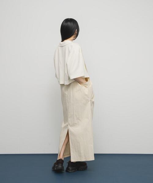 KBF（ケイビーエフ）の「ポケットディティールコクーンワンピース（ワンピース・レディース・チャコールグレー/アイボリー・ONE）」の9枚目の写真