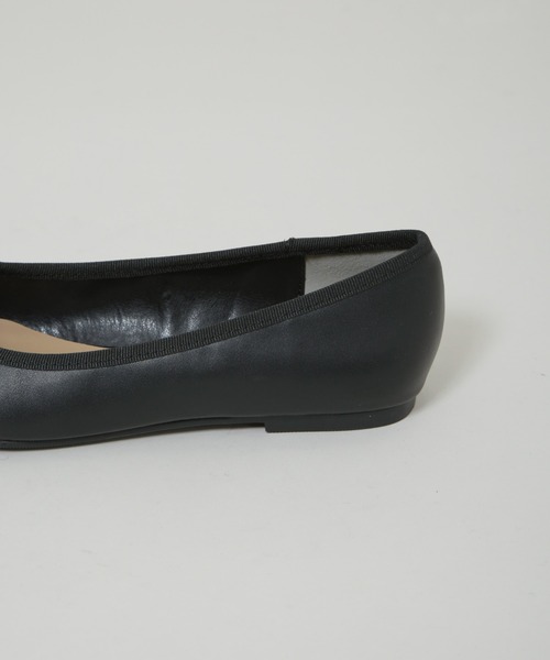 NANO universe（ナノユニバース）の「ポインテッドトゥリボンフラットパンプス（パンプス・レディース・ブラック/ベージュ・36/37/38）」の5枚目の写真