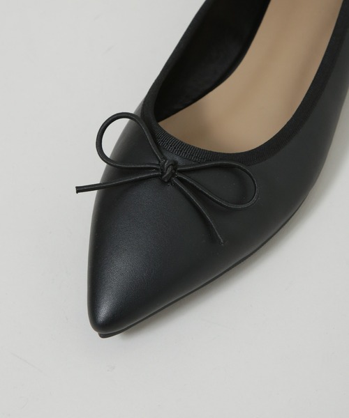 NANO universe（ナノユニバース）の「ポインテッドトゥリボンフラットパンプス（パンプス・レディース・ブラック/ベージュ・36/37/38）」の8枚目の写真