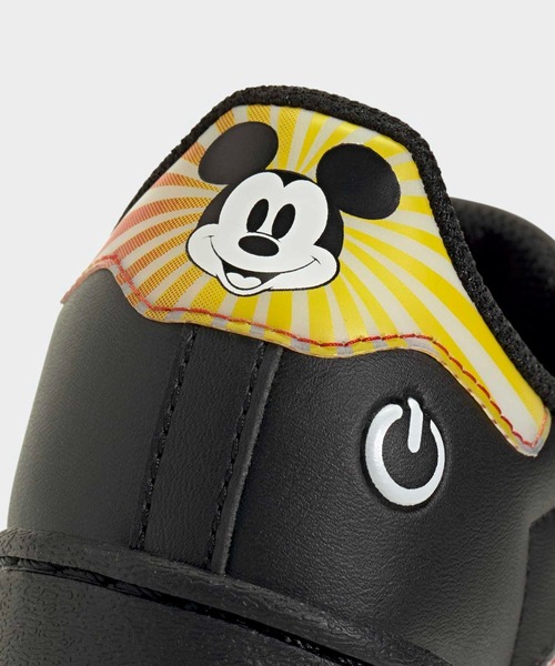 Disney（ディズニー）の「アディダス ディズニー SST LEDライト コンフォートクロージャー シューズ キッズ / adidas Disney SST LED Lights Comfort Closure Shoes Kids / アディダスオリジナルス adidas Originals（スニーカー・キッズ・ブラック・17.0cm/18.0cm/19.0cm/20.0cm/21.0cm）」の7枚目の写真