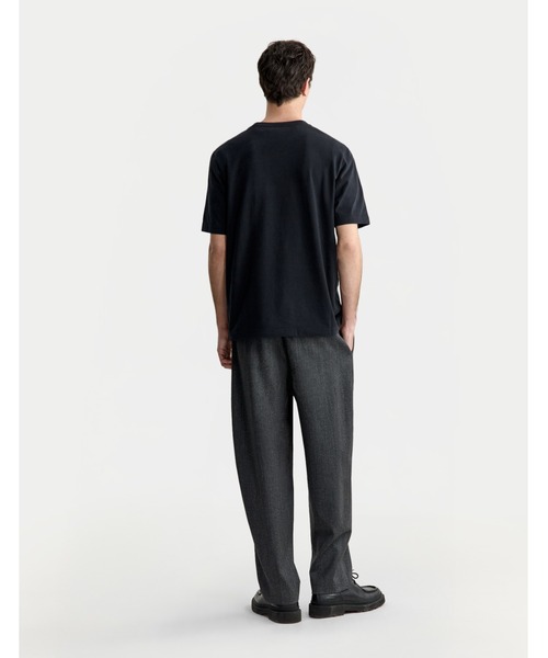 Maison Kitsune(メゾンキツネ)の「FOX HEAD COMFORT TEE-SHIRT(Tシャツ/カットソー・メンズ・ブラック/ネイビー/グレー/ホワイト/グリーン系その他/サックスブルー/ライトベージュ/ライトオリーブ/グリーン系その他2・XL/L/M/S/XS)」の22枚目の写真