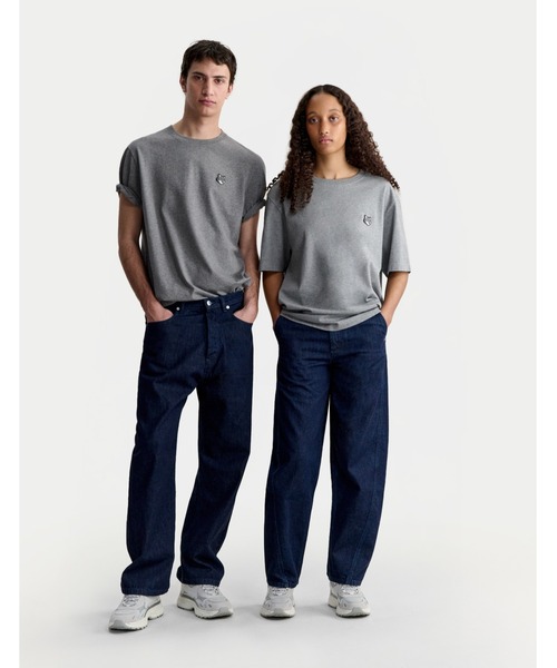 Maison Kitsune(メゾンキツネ)の「FOX HEAD COMFORT TEE-SHIRT(Tシャツ/カットソー・メンズ・ブラック/ネイビー/グレー/ホワイト/グリーン系その他/サックスブルー/ライトベージュ/ライトオリーブ・XL/L/M/S/XS)」の21枚目の写真