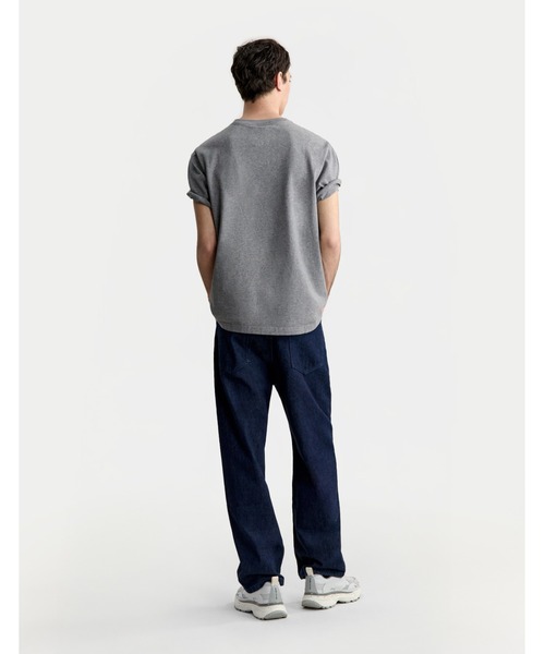 Maison Kitsune(メゾンキツネ)の「FOX HEAD COMFORT TEE-SHIRT(Tシャツ/カットソー・メンズ・ブラック/ネイビー/グレー/ホワイト/グリーン系その他/サックスブルー/ライトベージュ/ライトオリーブ・XL/L/M/S/XS)」の20枚目の写真