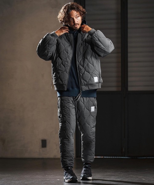 wjk reluxe(ダブルジェーケーリラックス)の「mj10960-gourd quilting MA-1 type blouson キルティングブルゾン(WR25W-04)(ブルゾン・メンズ・ブラック/グレイッシュベージュ/グレー・L/M/S)」の11枚目の写真