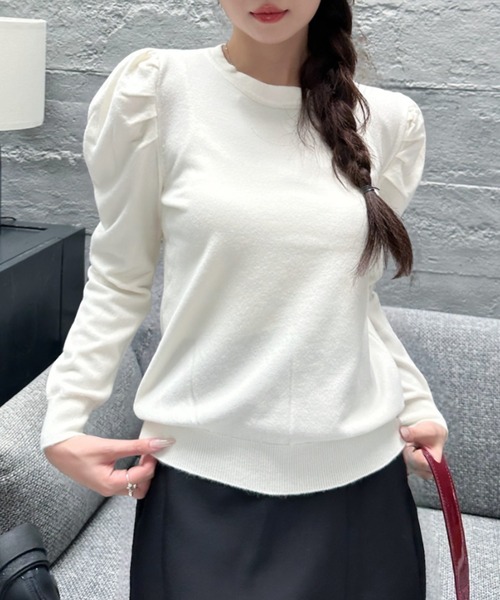 Ada.(エイダ)の「クルーネック パワショル レディー ニット(ニット/セーター・レディース・ベージュ/オフホワイト/ブラック・FREE)」の4枚目の写真