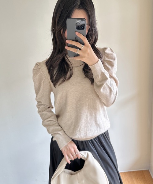 Ada.(エイダ)の「クルーネック パワショル レディー ニット(ニット/セーター・レディース・ベージュ/オフホワイト/ブラック・FREE)」の8枚目の写真