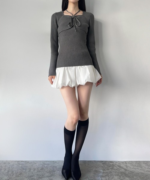 junoah(ジュノア)の「ビスチェリボンホルターニット(ニット/セーター・レディース・チャコール/アイボリー/ブラック・LARGE/MEDIUM)」の9枚目の写真