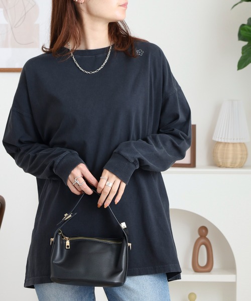 Arinomama(アリノママ)の「フラワー&「you are enough」刺繍オーバーサイズロンT(Tシャツ/カットソー・レディース・カーキ/ブラック/ワインレッド/オフホワイト・FREE)」の11枚目の写真