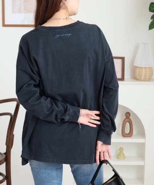 Arinomama(アリノママ)の「フラワー&「you are enough」刺繍オーバーサイズロンT(Tシャツ/カットソー・レディース・カーキ/ブラック/ワインレッド/オフホワイト・FREE)」の14枚目の写真