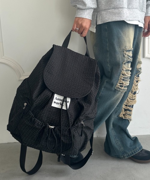 wears(ウェアーズ)の「【A4収納可能】チェック柄マルチポケットリュック(バックパック/リュック・レディース・ブラック/ネイビー・FREE)」の14枚目の写真
