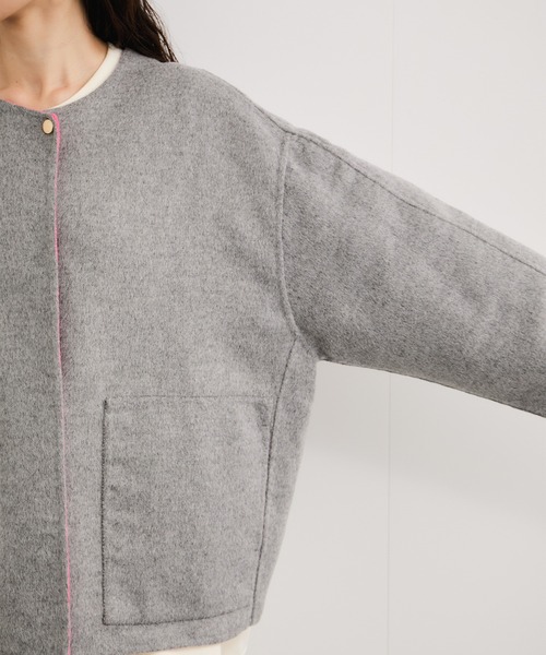 le cercle ADAM ET ROPE'(ルセルクルアダムエロペ)の「ダブルフェイスショートコート(その他アウター・レディース・ブラック系その他/ライトグレー/ブラウン・FREE)」の16枚目の写真