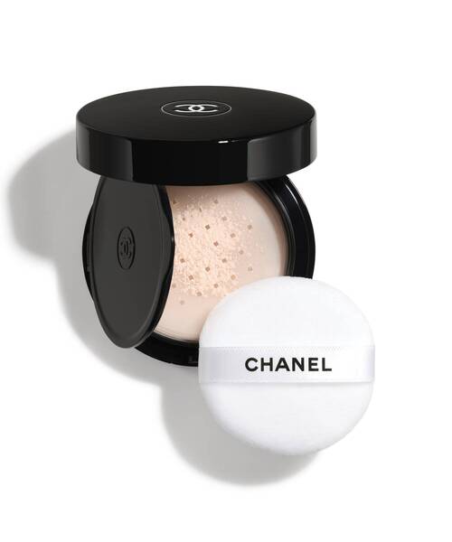 専用出品　　　　シャネル　プードゥル ユニヴェルセル リーブル オン-ザ-ゴー プードゥル ユニヴェルセル リーブル オン-ザ-ゴー ルース パウダー