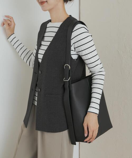 URBAN RESEARCH DOORS（アーバンリサーチドアーズ）の「A4ショルダーバッグ（ショルダーバッグ・レディース・ブラック/グレー系その他・ONE）」の3枚目の写真