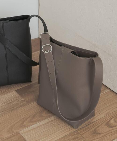 URBAN RESEARCH DOORS（アーバンリサーチドアーズ）の「A4ショルダーバッグ（ショルダーバッグ・レディース・ブラック/グレー系その他・ONE）」の10枚目の写真