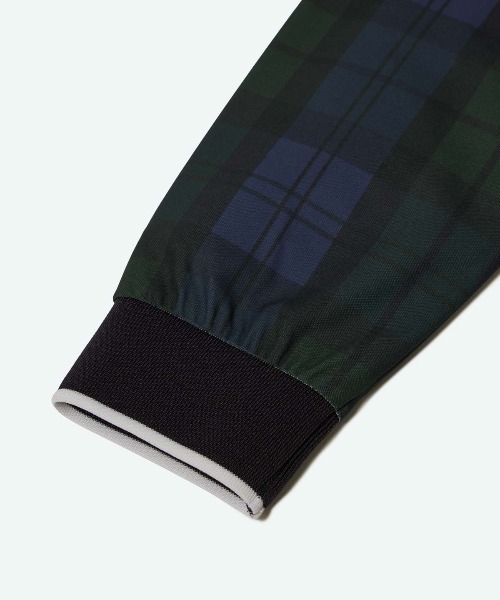 penguin BY MUNSINGWEAR(ペンギン バイ マンシングウェア)の「BLACKWATCH STRETCH GAME SHIRT ストレッチゲームシャツ ゴルフウェア(Tシャツ/カットソー・メンズ・ネイビー・M/XL/L)」の4枚目の写真