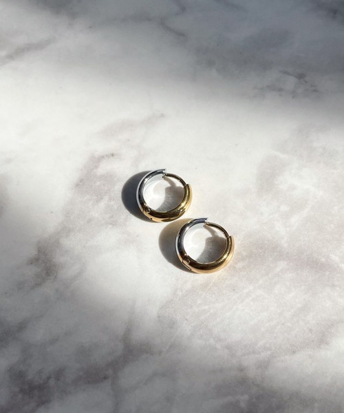 yu-ka(ユーカ)の「YU-KA:シンプルフープピアス simple hoop pierce(ピアス(両耳用)・レディース・シルバー/シルバー系その他/ゴールド・FREE)」の3枚目の写真