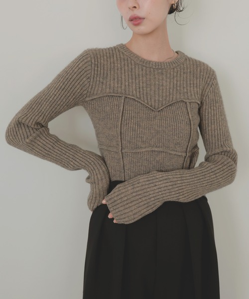 フェンネル25年新品紙タグ付き⭐️フリルビスチェリブニットトップスリブ2way フェンネル25年新品紙タグ付き⭐️フリルビスチェリブニットトップス