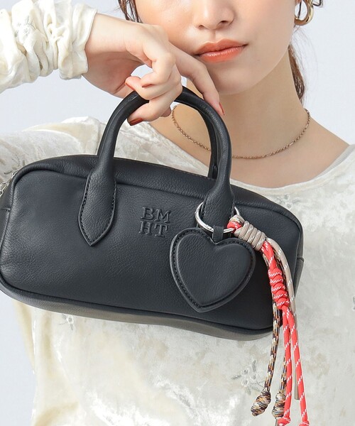 BEAMS HEART(ビームスハート)の「チャーム付き ボストン バッグ(ボストンバッグ・レディース・ブラック/ブラウン系その他3・ONE SIZE)」の3枚目の写真