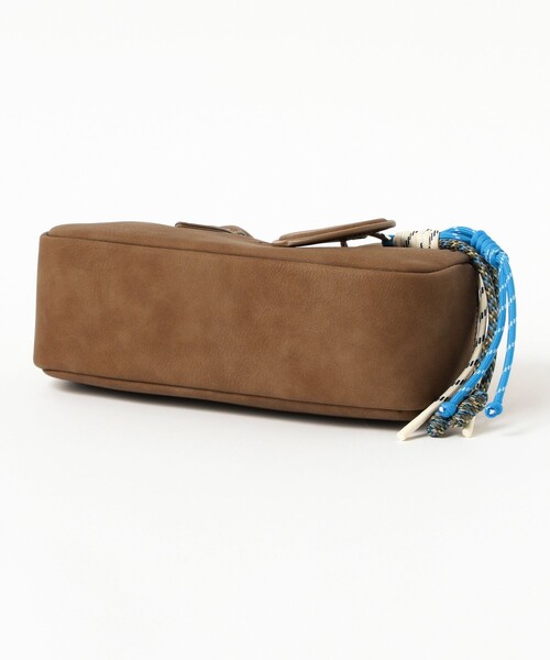 BEAMS HEART(ビームスハート)の「チャーム付き ボストン バッグ(ボストンバッグ・レディース・ブラック/ブラウン系その他3・ONE SIZE)」の12枚目の写真