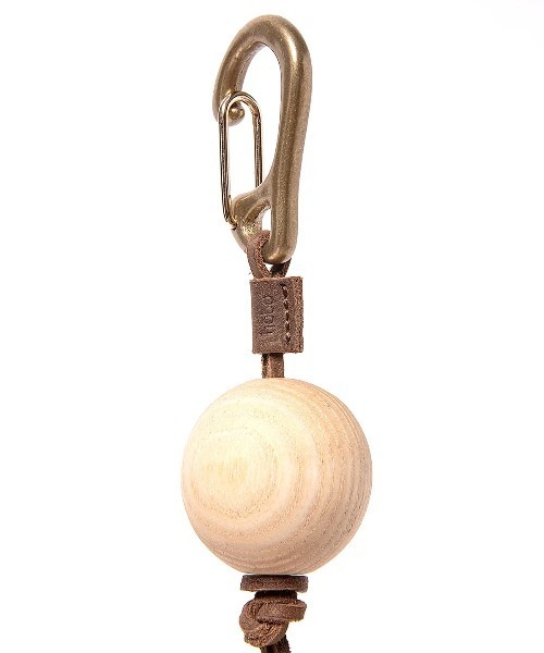 hobo（ホーボー）の「【hobo / ホーボー】 ROUND WOOD BEADS KEY RING with BRASS（キーホルダー・メンズ・キャメル/ブラウン・FREE）」の5枚目の写真