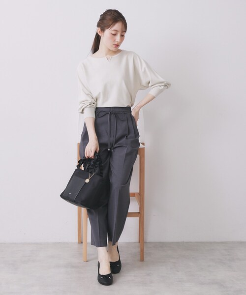 index（インデックス）の「ビジューキーネックドルマンニット【洗濯機OK】（ニット/セーター・レディース・ピンク系/ネイビー/ホワイト系8/グリーン系5/ナチュラル・34/36/38/40/42）」の17枚目の写真