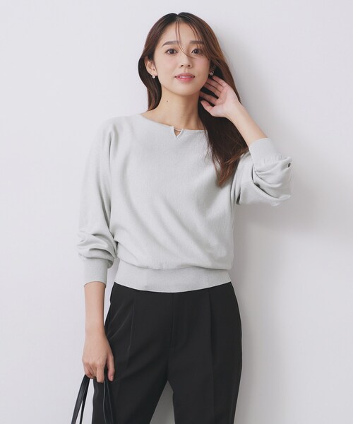 index（インデックス）の「ビジューキーネックドルマンニット【洗濯機OK】（ニット/セーター・レディース・ピンク系/ネイビー/ホワイト系8/グリーン系5/ナチュラル・34/36/38/40/42）」の15枚目の写真