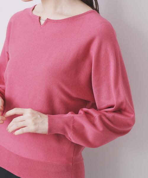 index（インデックス）の「ビジューキーネックドルマンニット【洗濯機OK】（ニット/セーター・レディース・ピンク系/ネイビー/ホワイト系8/グリーン系5/ナチュラル・34/36/38/40/42）」の7枚目の写真