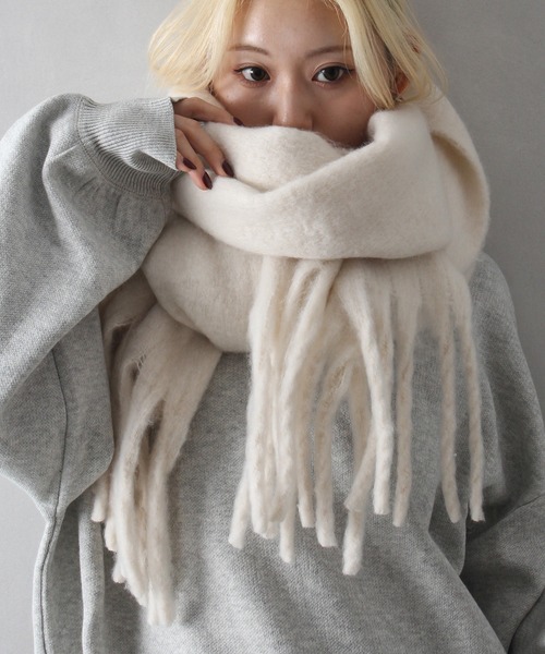 SpRay（スプレイ）の「起毛ストール（ストール/ショール・レディース・アイボリー/ブラック/ピンクベージュ/ライトベージュ/ロイヤルブルー/モカ/ライトグレー・FREE）」の13枚目の写真