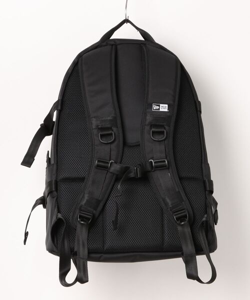 NEW ERA(ニューエラ)の「NEWERA-CARRIER PACK 1680D(バックパック/リュック・メンズ・オリーブ/ブラック・FREE)」の10枚目の写真