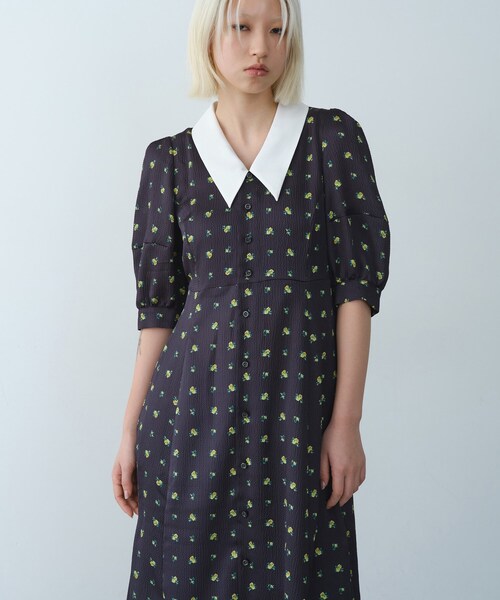 CODE A(コードエー)の「blooming flower dress(ワンピース・レディース・ワイン系1/ネイビー系・38/36)」の2枚目の写真