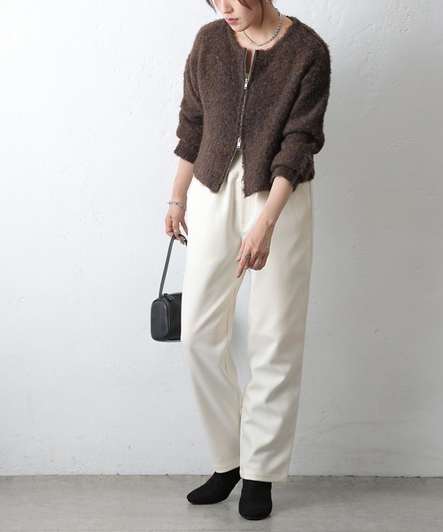 COLONY 2139(コロニートゥーワンスリーナイン)の「ウールライクイージーリブテーパードパンツ(スラックス・レディース・アイボリー/ブラック/チャコールグレー・SMALL/MEDIUM)」の11枚目の写真