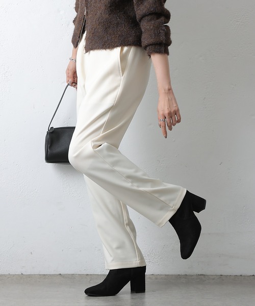 COLONY 2139(コロニートゥーワンスリーナイン)の「ウールライクイージーリブテーパードパンツ(スラックス・レディース・アイボリー/ブラック/チャコールグレー・SMALL/MEDIUM)」の7枚目の写真