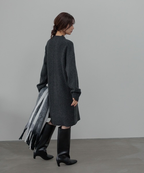 Andemiu（アンデミュウ）の「【WEB限定】ハイショクブランケットマフラー571426（ストール/ショール・レディース・ホワイト/ブラック・FREE）」の4枚目の写真