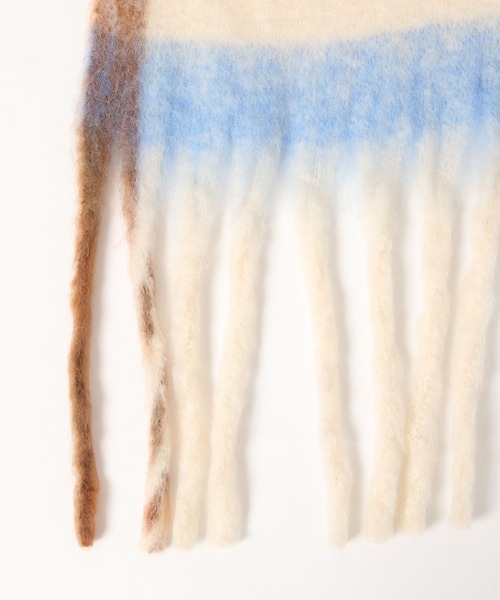 Andemiu（アンデミュウ）の「【WEB限定】ハイショクブランケットマフラー571426（ストール/ショール・レディース・ホワイト/ブラック・FREE）」の9枚目の写真