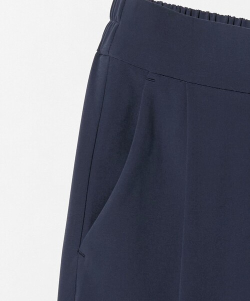 A DAY IN THE LIFE UNITED ARROWS(アデイインザライフユナイテッドアローズ)の「タックワイドパンツ <A DAY IN THE LIFE>(その他パンツ・レディース・ネイビー/モカ/ブラック・S/M)」の6枚目の写真