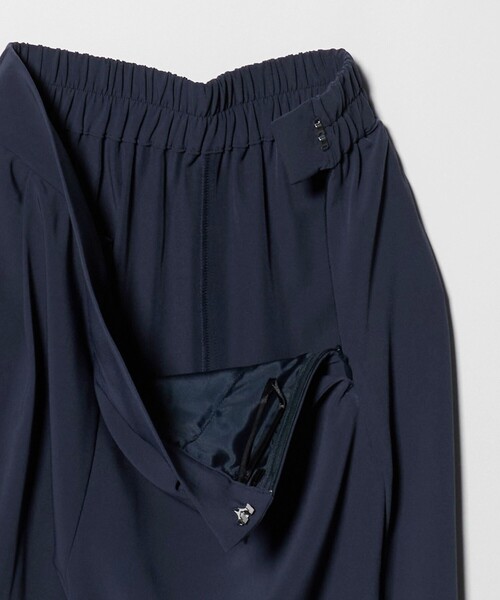 A DAY IN THE LIFE UNITED ARROWS(アデイインザライフユナイテッドアローズ)の「タックワイドパンツ <A DAY IN THE LIFE>(その他パンツ・レディース・ネイビー/モカ/ブラック・S/M)」の8枚目の写真