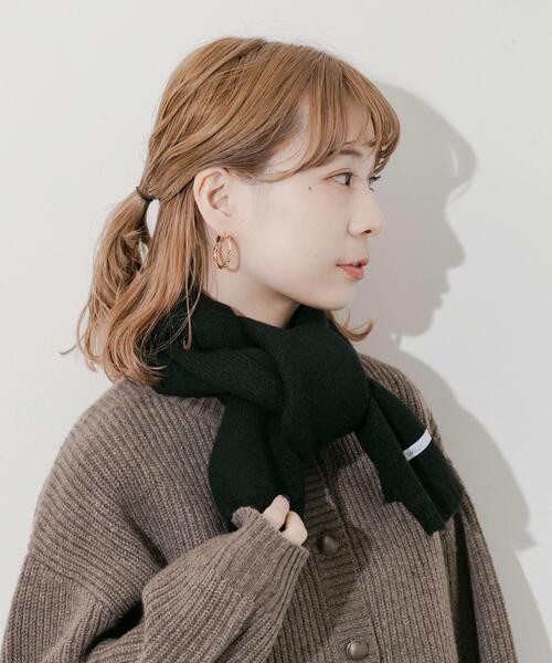 SMELLY（スメリー）の「プレーンニットマフラー（マフラー・レディース・グレー/ブラック/ベージュ・-）」の17枚目の写真