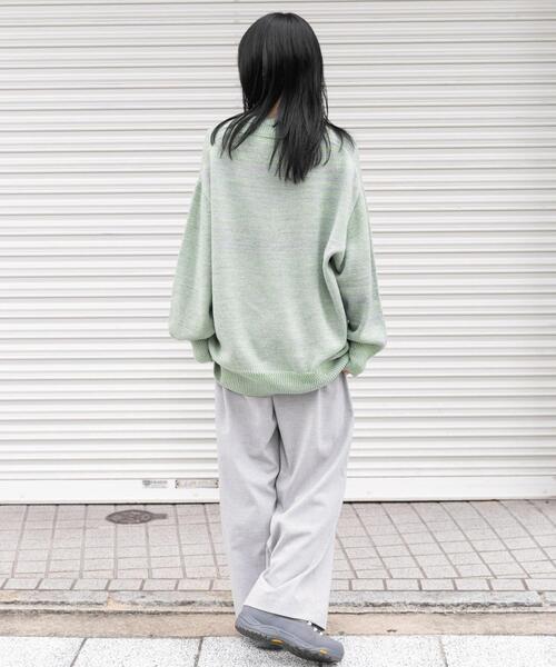 EKAL（エカル）の「Vネックバルキーボーダーニット（ニット/セーター・レディース・ブラック/グレー/オフホワイト・ONE）」の22枚目の写真