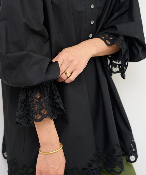 JOURNAL STANDARD relume（ジャーナルスタンダード　レリューム）の「エンブロイダリーブラウス（シャツ/ブラウス・レディース・ブラック/ホワイト・FREE）」の7枚目の写真