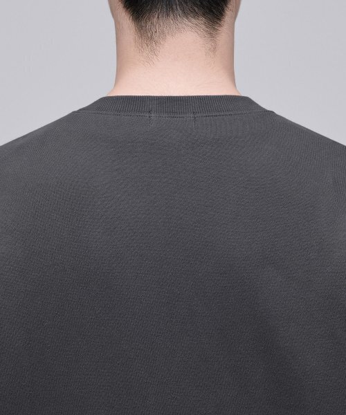 MUSINSA STANDARD（ムシンサスタンダード）の「スウェットシャツ [ガンメタル]（スウェット・メンズ・その他・SMALL/MEDIUM/LARGE/X-LARGE/XX-LARGE/XXX-LARGE）」の5枚目の写真