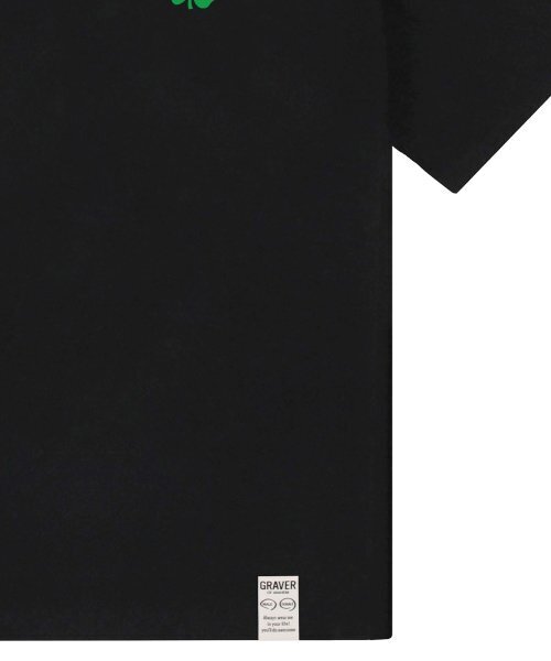 GRAVER（グレーバー）の「[ユニセックス]スモールクローバーフラワースマイル半袖Tシャツ_ブラック（Tシャツ/カットソー・レディース・ブラック・SMALL/MEDIUM/LARGE/X-LARGE）」の4枚目の写真