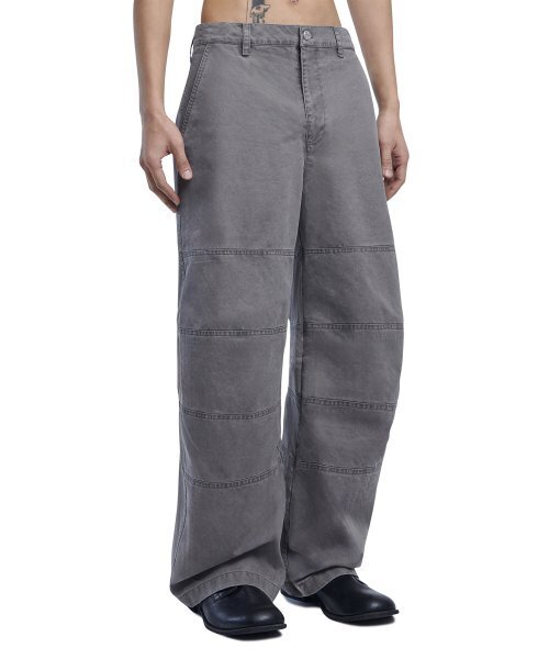 NOMANUAL(NOMANUAL)の「P.D CURVED PANTS - GRAY(その他パンツ・レディース・その他・LARGE/SMALL/MEDIUM)」の1枚目の写真