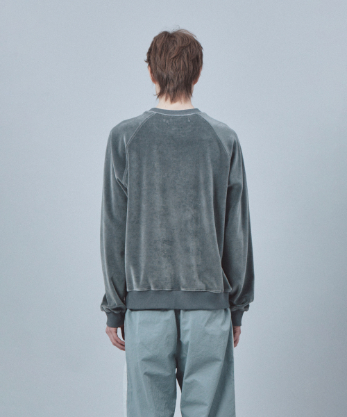 Rest&Recreation(レストアンドレクリエーション)の「VELVET LOGO SWEATSHIRT - GREY(スウェット・メンズ・その他・ONE)」の5枚目の写真