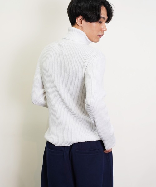 Beno（ビーノ）の「タートルネックループヤーンニット（ニット/セーター・メンズ・ホワイト/ブラック/ワイン/チャコールグレー/杢グレー/ネイビー・MEDIUM/LARGE/X-LARGE）」の8枚目の写真