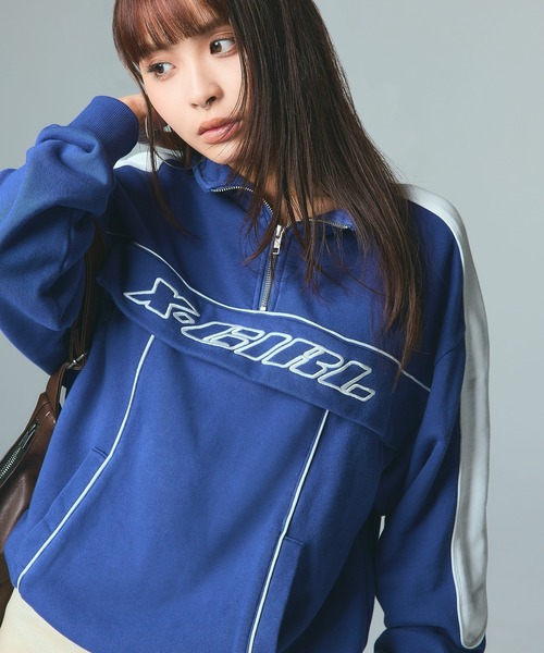 X-girl（エックスガール）の「FACE LABEL HALF ZIP SWEAT TOP（スウェット・レディース・ブラック/ブルー/ベージュ・S/M）」の3枚目の写真