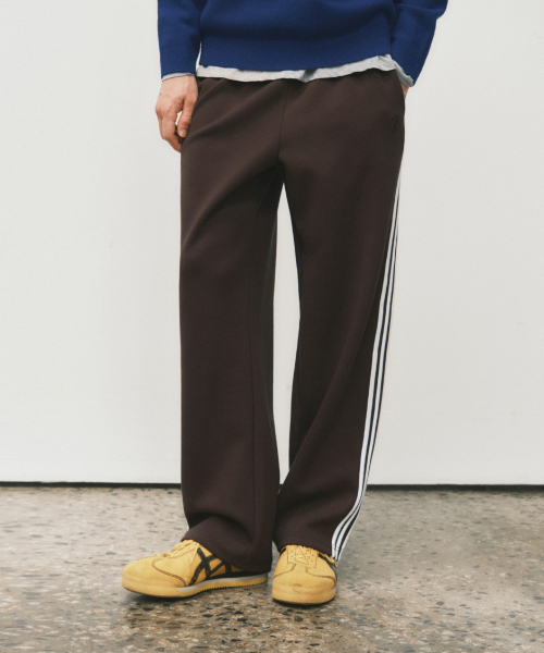 WEDNESDAY OASIS（ウェンズデーオアシス）の「ニュートロライン トラックパンツ_BROWN(W25-PT25)（スウェットパンツ・メンズ・ブラウン・MEDIUM/LARGE）」の3枚目の写真