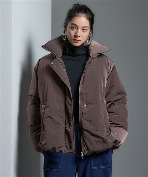 Soiunique（スワユニーク）の「ファイバーダウンゆったりサイズバルーンジャケット ［Soiunique］（カバーオール・レディース・アイボリー/ブラウン・フリー）」の14枚目の写真