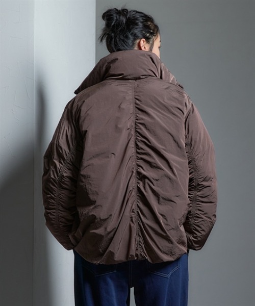 Soiunique（スワユニーク）の「ファイバーダウンゆったりサイズバルーンジャケット ［Soiunique］（カバーオール・レディース・アイボリー/ブラウン・フリー）」の16枚目の写真