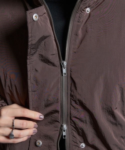 Soiunique（スワユニーク）の「ファイバーダウンゆったりサイズバルーンジャケット ［Soiunique］（カバーオール・レディース・アイボリー/ブラウン・フリー）」の18枚目の写真